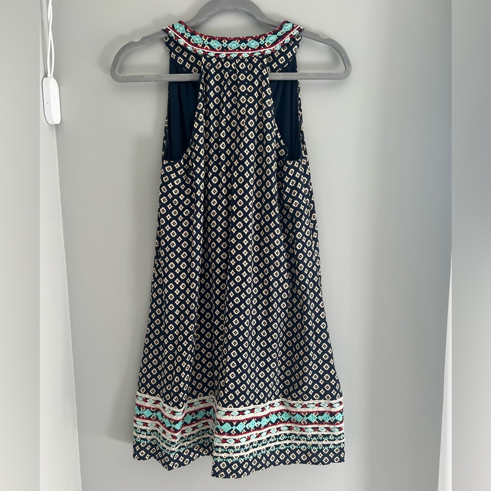THML Dress - Picture 2 of 3